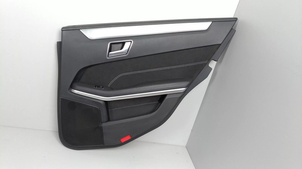 Перетяжка дверей Mercedes-Benz W212, портфолио, пример работы №5